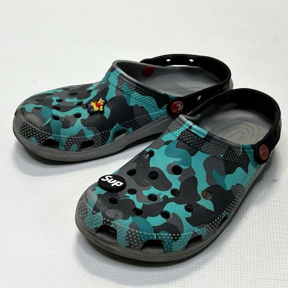 Disney Parks Star Wars Mandalorian Crocs Adult Womens 10 Mens Size 8 Camo Clogs - Picture 1 of 12